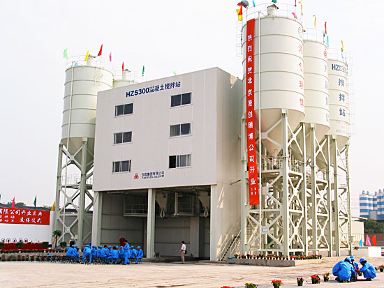 HZS300混凝土搅拌站-施工工地